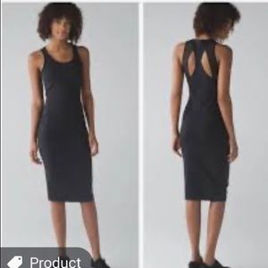 Lululemon globetrotter dress black size 8